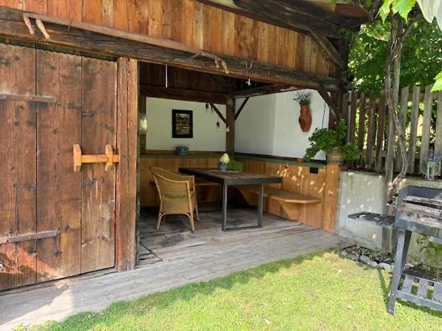 Milcherhof Apartman *